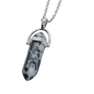 Hot Topic Speckled Quartz Hexagonal Chakra Necklace